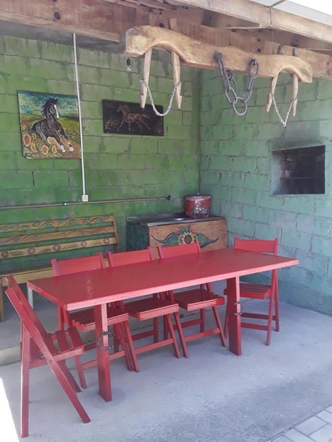 Vila Casa Aconchegante Em Estilo Rustico Piratuba Exteriér fotografie